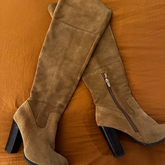 Aldo Brown Over the Knee Suede Boots - Picture 1 of 2